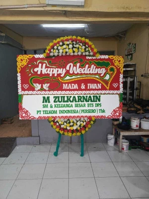 Papan Bunga di Jarum Bayat