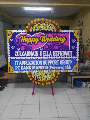 Papan Bunga di Jarum Bayat